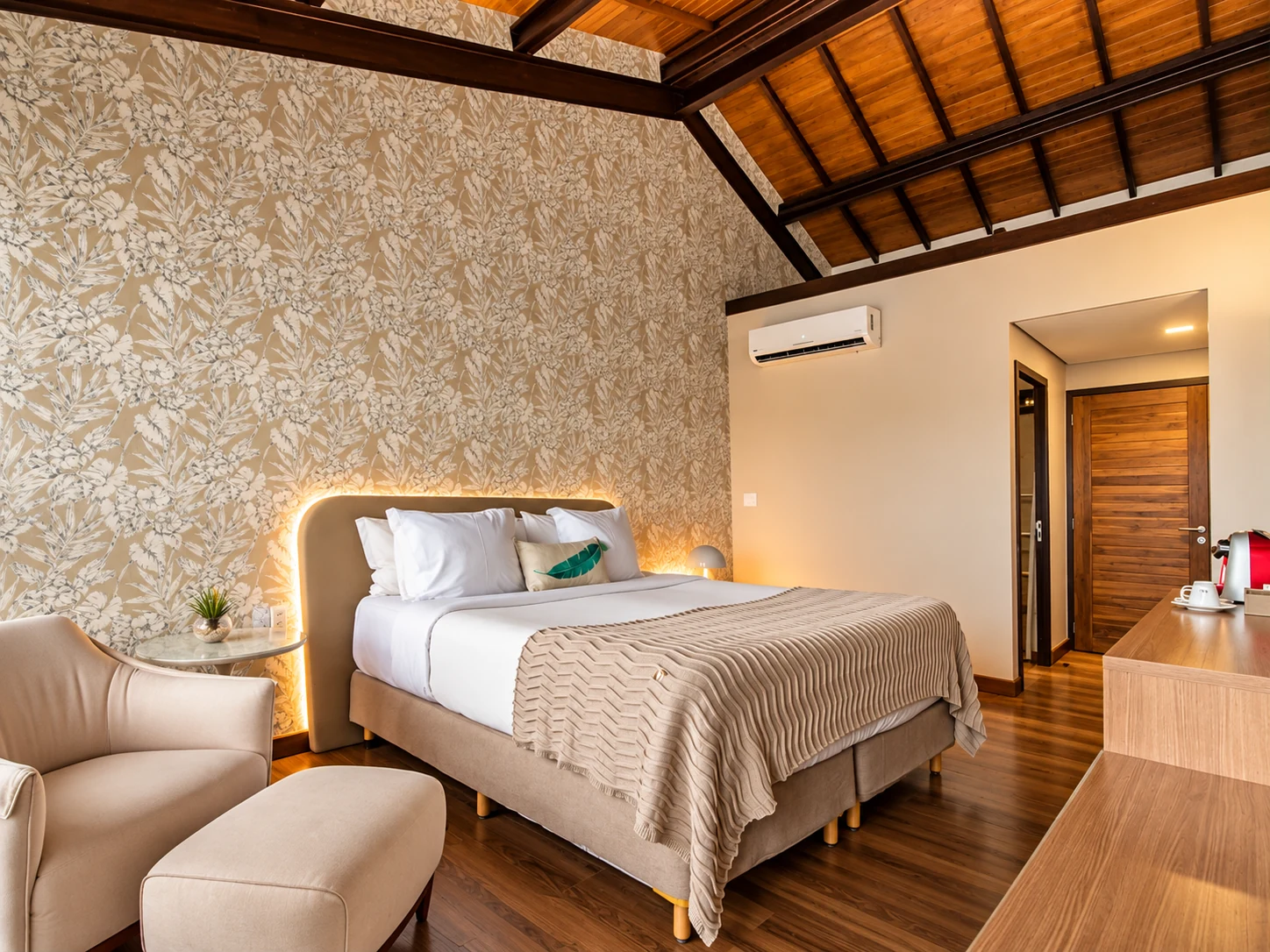Luxury Apartment bedroom with welcoming décor